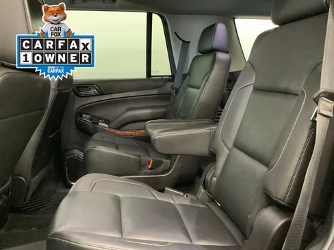 Used 2020 Chevrolet Tahoe Premier w/ RST 6.2L Performance Edition AWD/4WD image 7