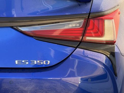 Used 2023 Lexus ES 350 F Sport image 9