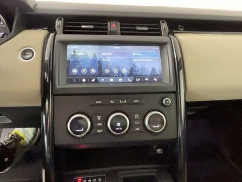 Used 2020 Land Rover Discovery SE AWD/4WD image 33