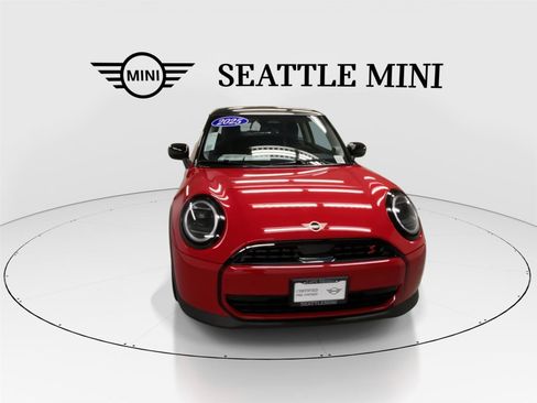 Certified 2025 MINI Cooper S image 3