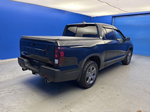 Used 2024 Honda Ridgeline TrailSport image 7