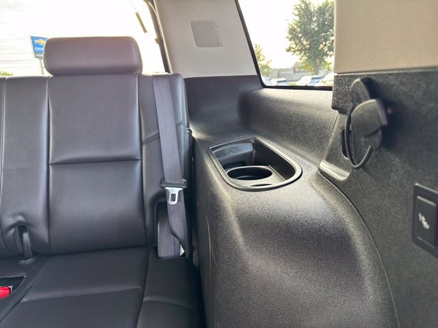 Used 2013 Cadillac Escalade Premium AWD/4WD image 31