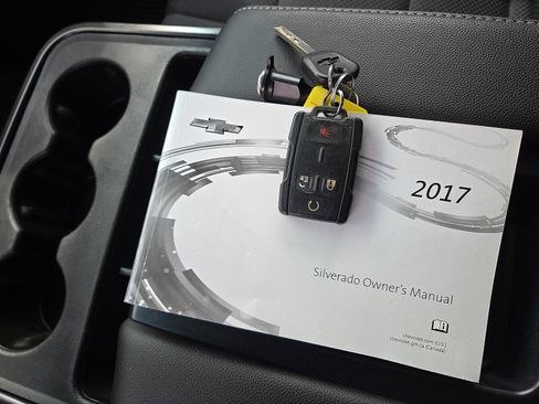 Used 2017 Chevrolet Silverado 1500 LT w/ All Star Edition image 34