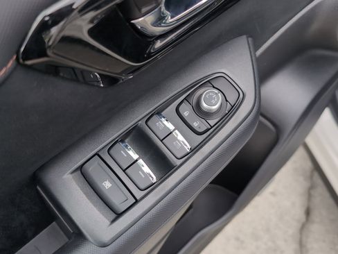 Used 2025 Subaru Forester Touring AWD/4WD image 15