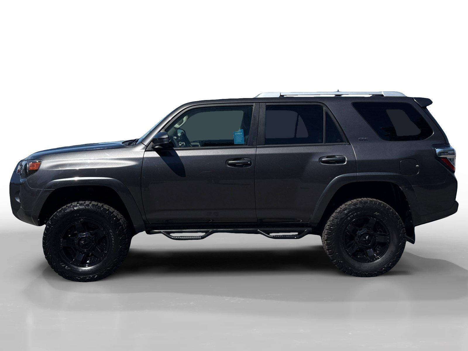 Used 2018 Toyota 4Runner SR5 w/ Wilderness Package AWD/4WD image 2