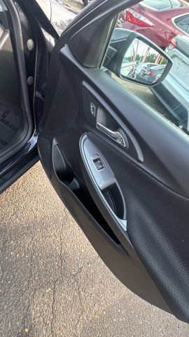 Used 2023 Chevrolet Malibu LT FWD image 22