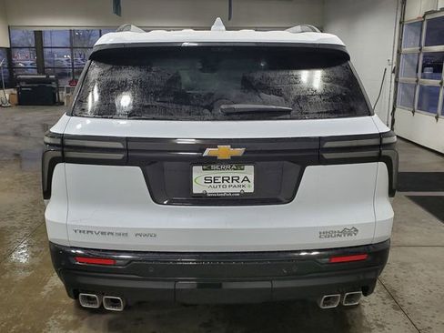 New 2026 Chevrolet Traverse High Country w/ LPO, Floor Liner Package AWD/4WD image 5