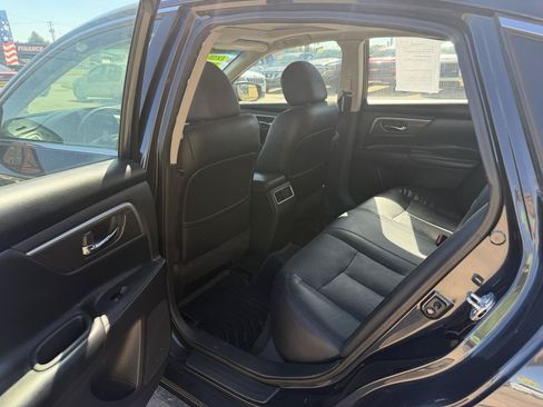 Used 2015 Nissan Altima 2.5 SL w/ Technology Package FWD image 29