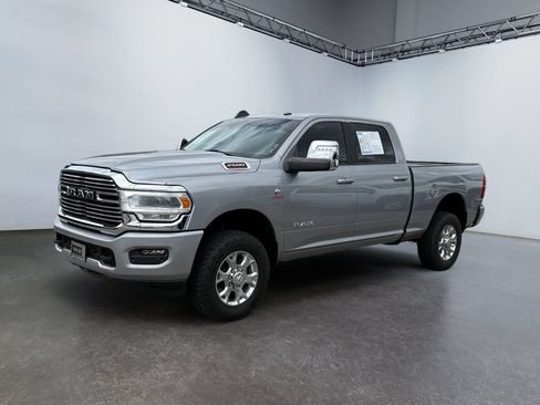 Used 2024 RAM 2500 Laramie w/ Safety Group AWD/4WD image 7