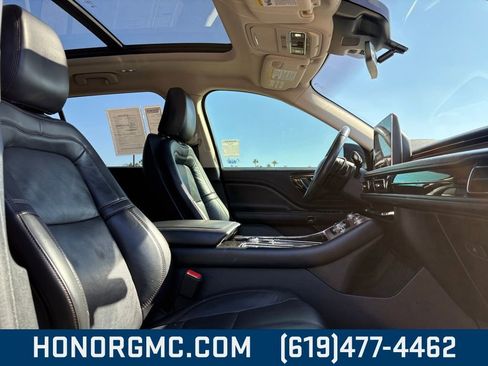 Used 2022 Lincoln Aviator Reserve w/ Equipment Group 201A image 24