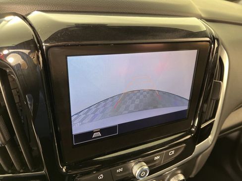 Certified 2023 Chevrolet Traverse LT FWD image 30