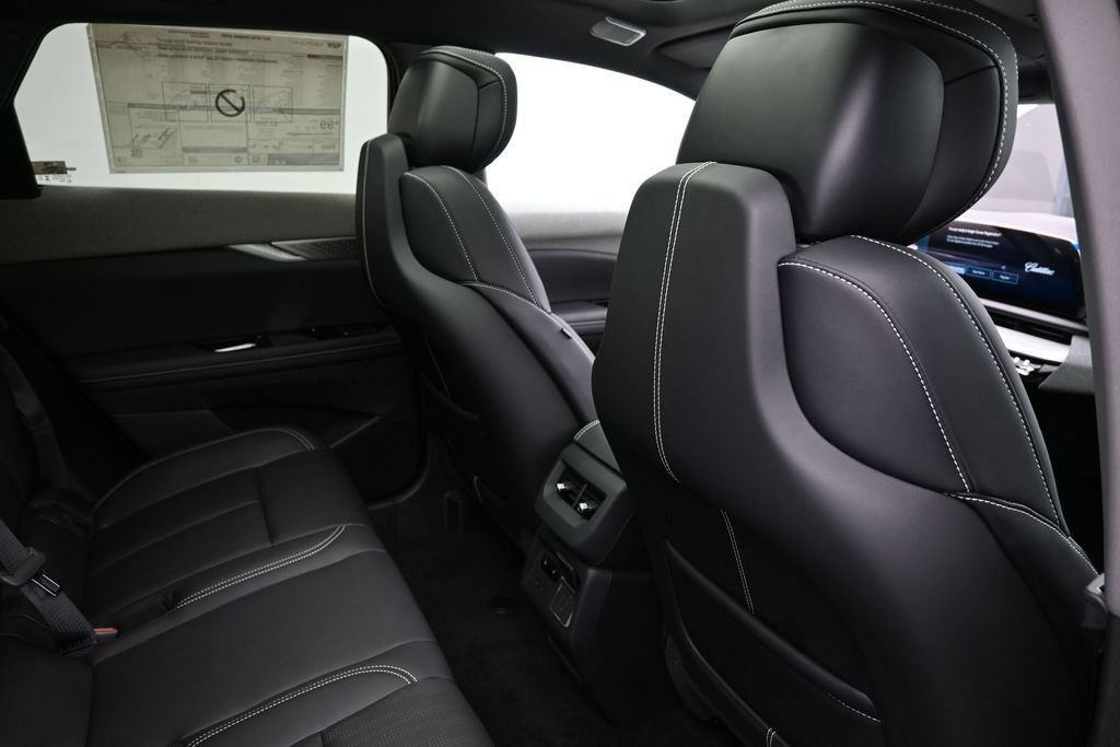 New 2027 Cadillac Optiq Premium Sport w/ LPO, Floor Liner Package AWD/4WD image 36