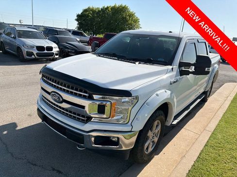 Used 2018 Ford F150 XLT w/ Equipment Group 302A Luxury AWD/4WD image 3