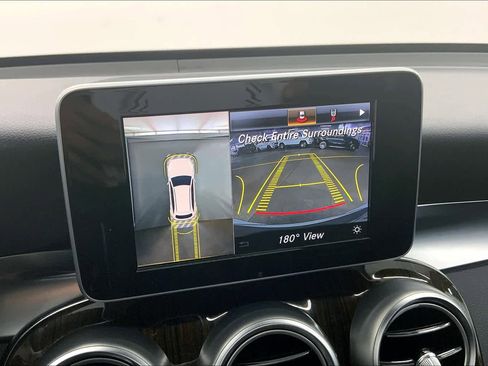 Used 2019 Mercedes-Benz GLC 300 image 24