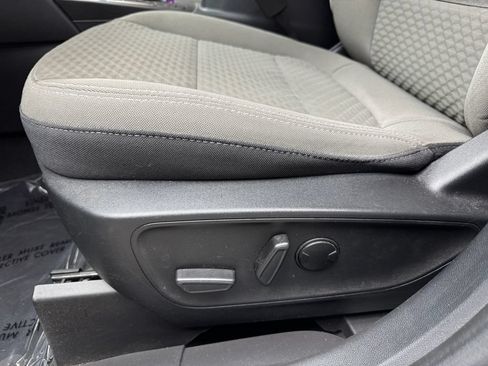 Certified 2022 Ford Escape SE w/ Convenience Package FWD image 11