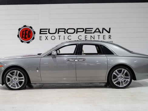 Used 2015 Rolls-Royce Ghost RWD image 7