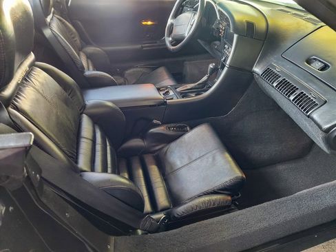 Used 1992 Chevrolet Corvette Convertible image 25