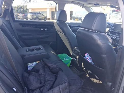 Used 2024 Honda CR-V EX-L image 8