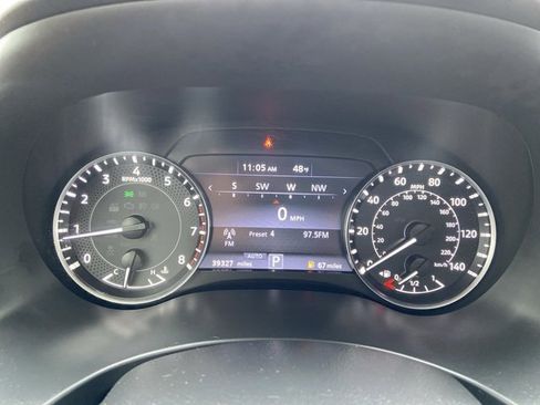 Used 2023 Nissan Armada SL w/ Captain's Chairs Package image 21