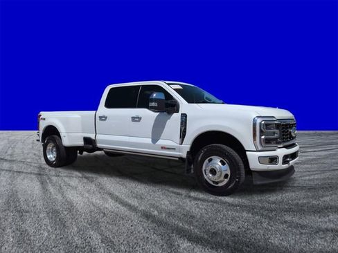 Used 2024 Ford F350 Limited w/ FX4 Off-Road Package image 2
