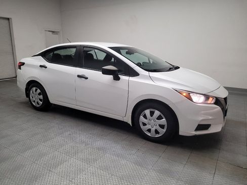 Used 2022 Nissan Versa S w/ Trunk Package FWD image 11