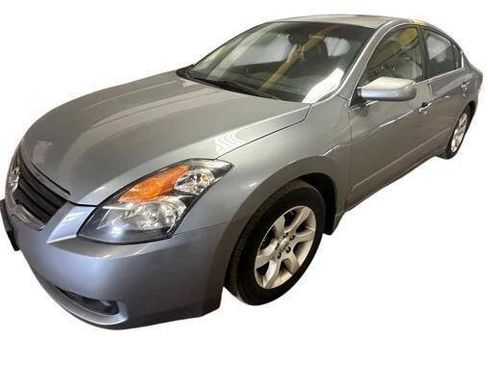 Used 2009 Nissan Altima 2.5 SL w/ SL Pkg FWD image 1