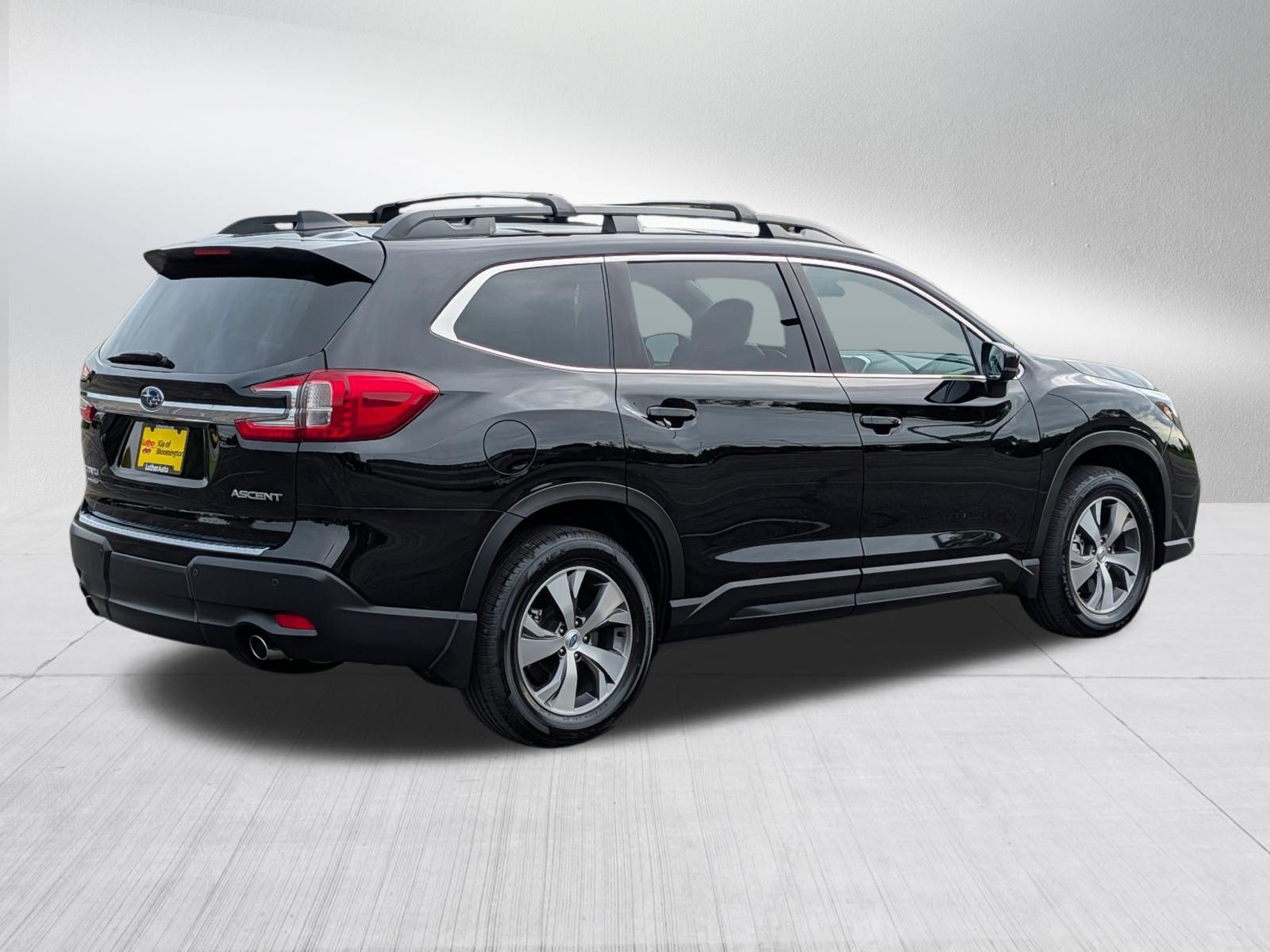 Used 2025 Subaru Ascent Premium AWD/4WD image 7