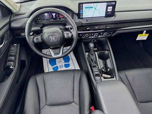 Used 2025 Honda Accord Touring image 29