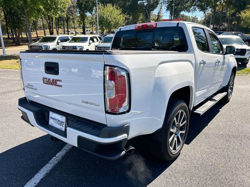 Used 2018 GMC Canyon Denali image 9