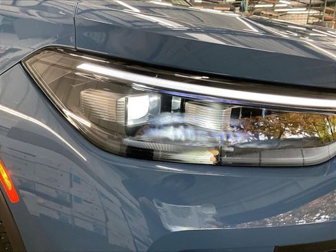 New 2026 Volkswagen Tiguan SE image 32