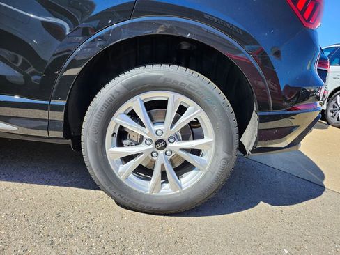 New 2025 Audi Q3 2.0T Premium image 24