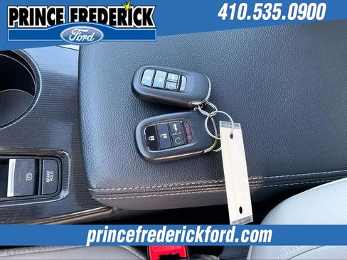 Used 2022 Honda Civic Touring image 10