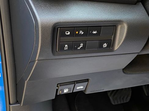 Used 2025 Nissan Kicks Play S FWD image 12