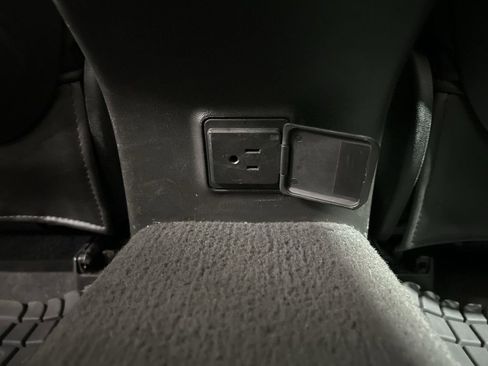 Used 2010 Buick LaCrosse CXL w/ Luxury Package AWD/4WD image 39