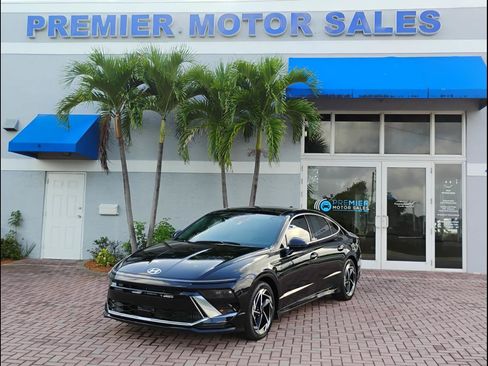 Used 2024 Hyundai Sonata SEL w/ Convenience Package FWD image 9