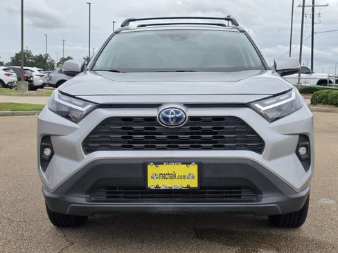 Used 2024 Toyota RAV4 XLE Premium AWD/4WD image 7