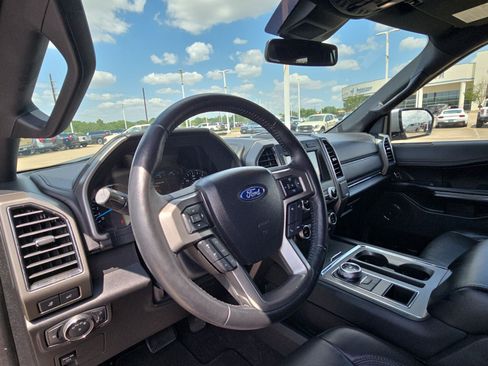 Used 2021 Ford Expedition XLT RWD image 15