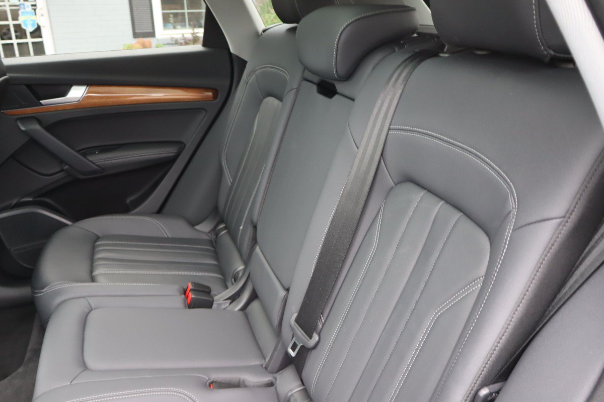Used 2023 Audi Q5 2.0T Premium Plus w/ Premium Plus Package AWD/4WD image 32