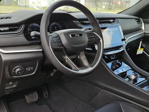 New 2026 Jeep Grand Cherokee Limited w/ Limited Altitude Package AWD/4WD image 23