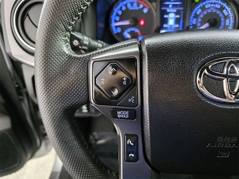 Used 2022 Toyota Tacoma SR5 image 18