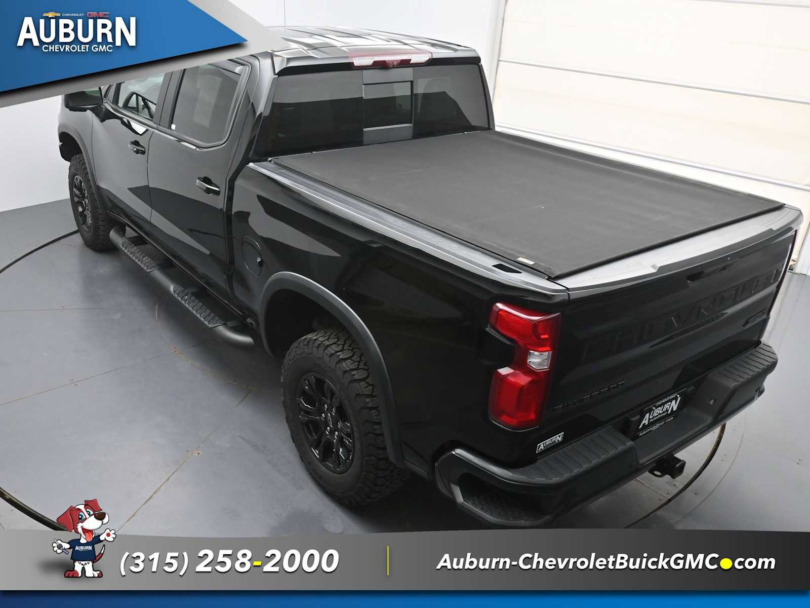 Used 2024 Chevrolet Silverado 1500 ZR2 w/ Technology Package AWD/4WD image 32