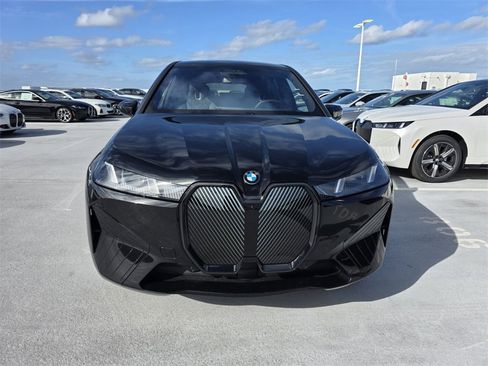 New 2026 BMW iX xDrive60 image 2