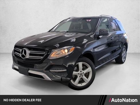 Used 2019 Mercedes-Benz GLE 400 4MATIC image 1