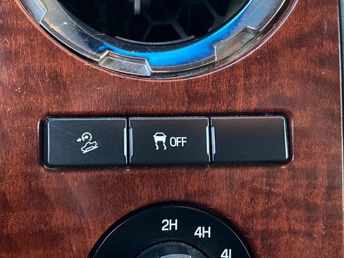 Used 2014 Ford F350 King Ranch w/ King Ranch w/Chrome Package image 27