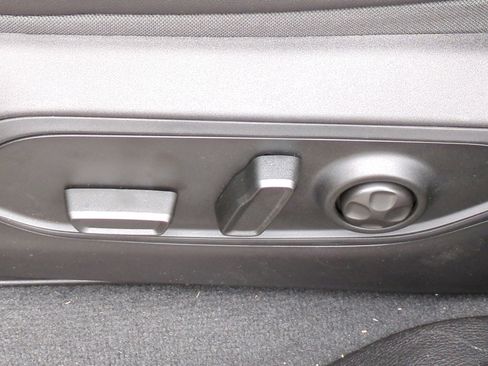 New 2025 Jeep Grand Cherokee Limited w/ Luxury Tech Group II image 14