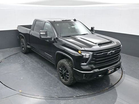 New 2026 Chevrolet Silverado 2500 High Country w/ Midnight Edition AWD/4WD image 1