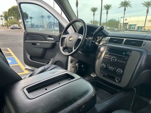 Used 2010 Chevrolet Suburban 2500 w/ Skid Plate Package image 20