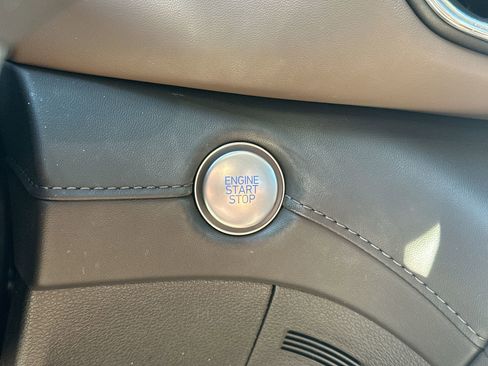 Used 2023 Hyundai Santa Fe Limited image 30