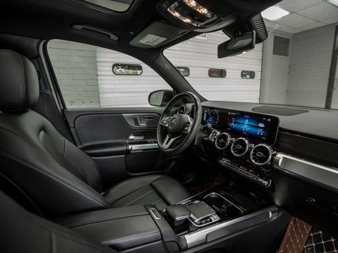 Used 2020 Mercedes-Benz GLB 250 4MATIC image 15