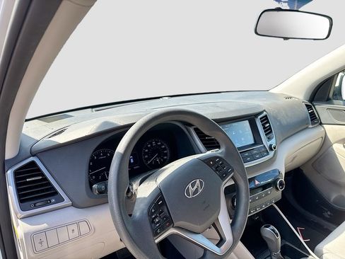 Used 2018 Hyundai Tucson SEL image 11